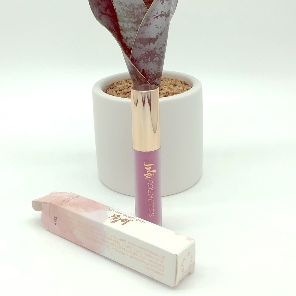 Jolii Luxe Cream Mattes in “Born In NYC”